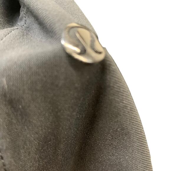 Lululemon‎ Men's Black Shorts SZ 38 - Picture 6 of 8